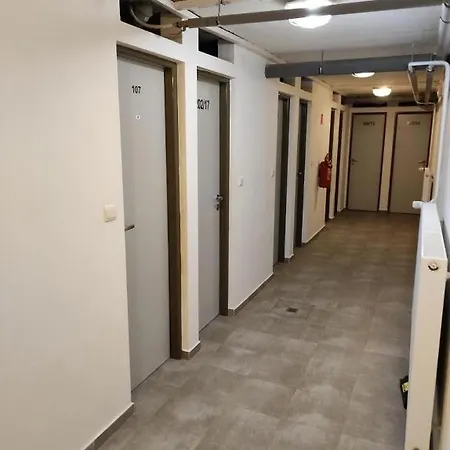 - Javornik A Cerenka Hotel Makov